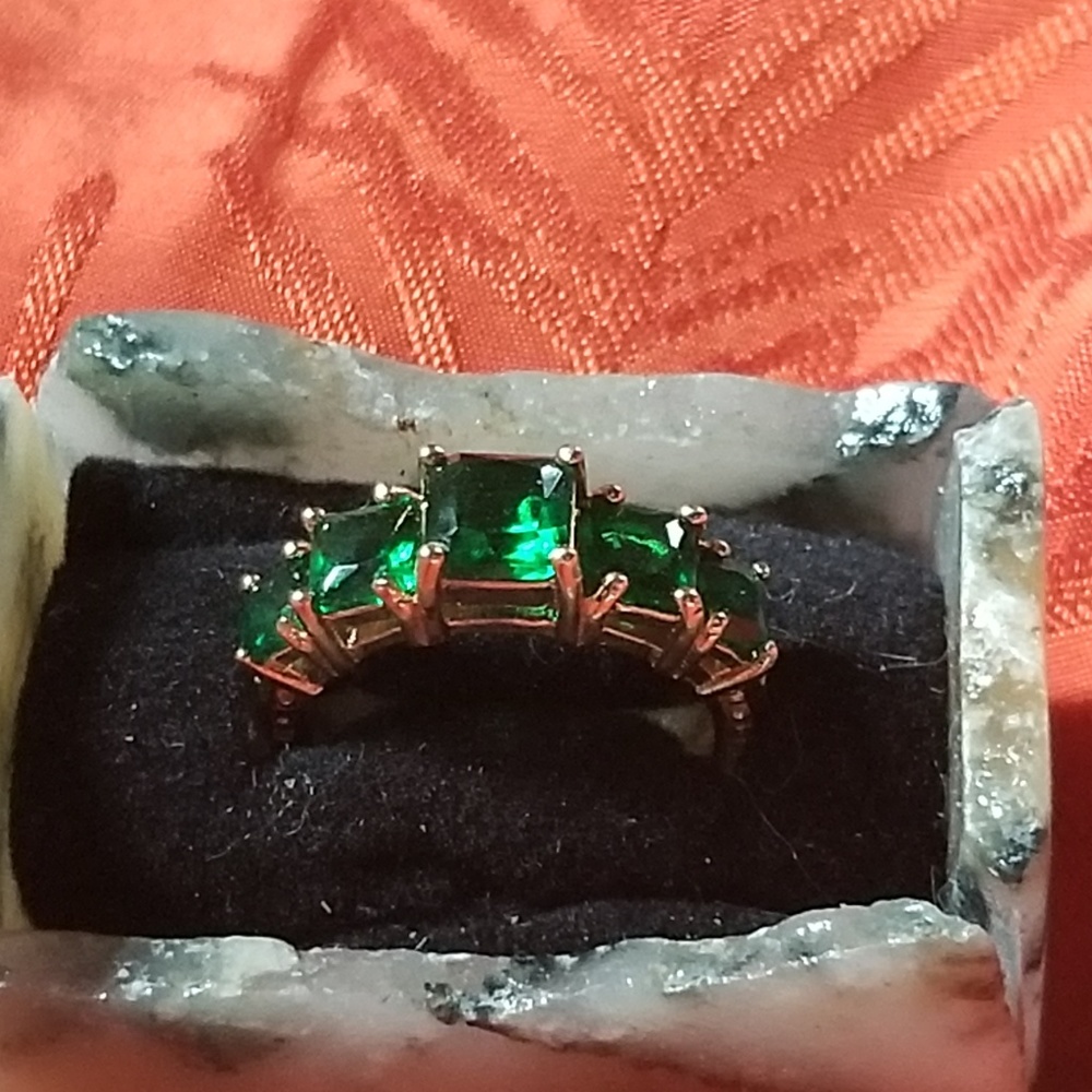 14K Gold Stamped Multi Stone Emerald Ring